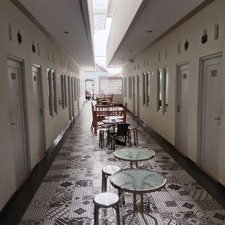 Macan Kumbang Residence Palembang Bagian luar foto