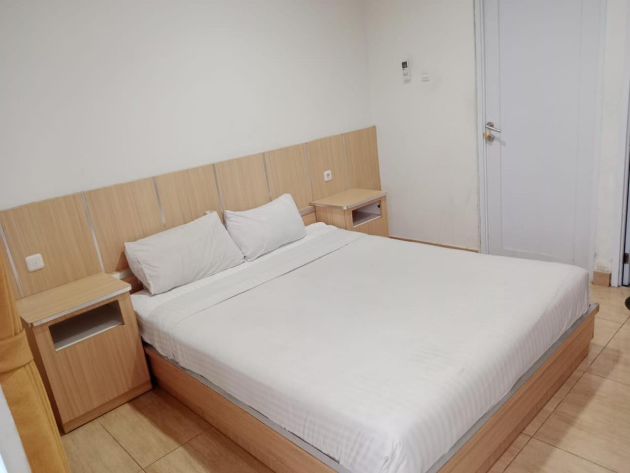 Macan Kumbang Residence Palembang Bagian luar foto