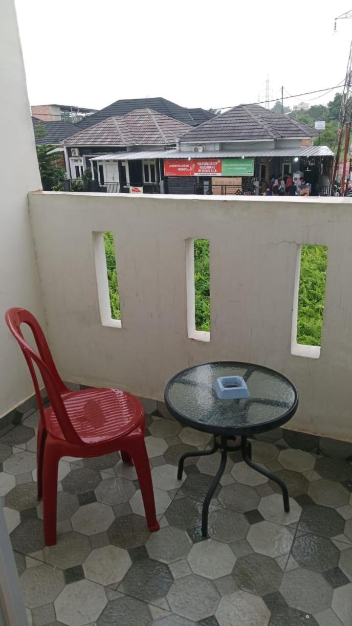 Macan Kumbang Residence Palembang Bagian luar foto